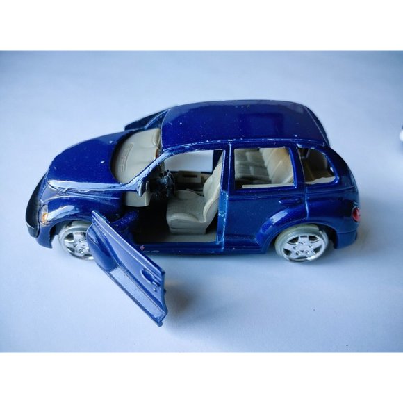 Chrysler PT Cruiser 2000 5" Diecast Scale 1/34 Models Bundle of 3 Cars - Picture 8 of 12